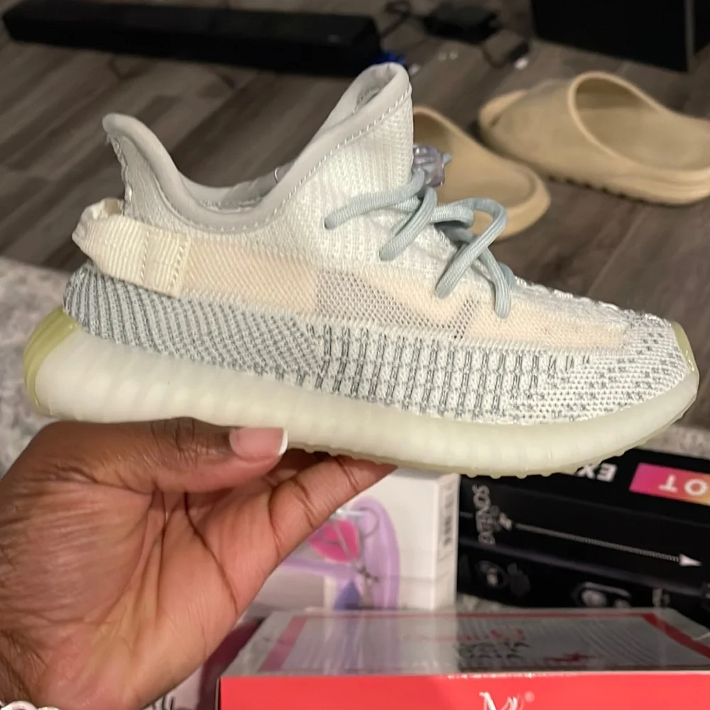 Yeezy 350 boost sneakers - Picture 1 of 1